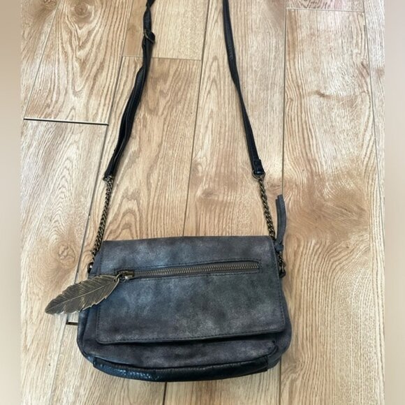 Stylish Grey Purse - Picture 7 of 11